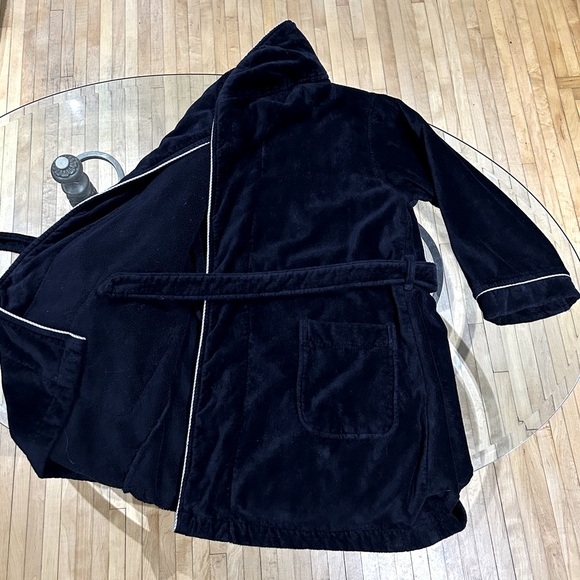 💤✨ Vintage Tommy Hilfiger Luxe Lounge Robe – Cozy Never Looked So Chic ✨💤 - Picture 4 of 14